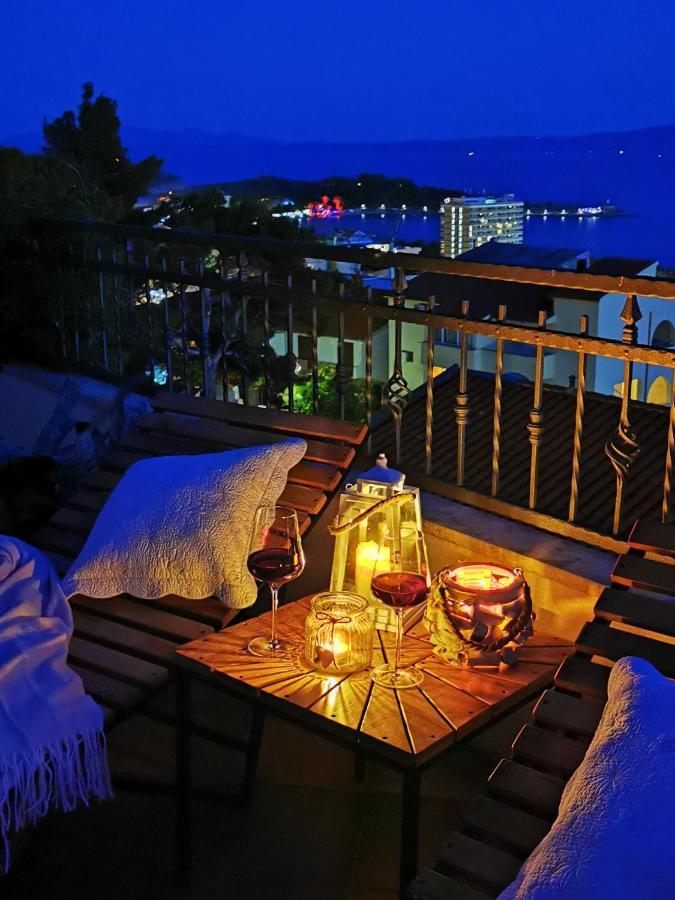 Apartments Deak Макарска Экстерьер фото